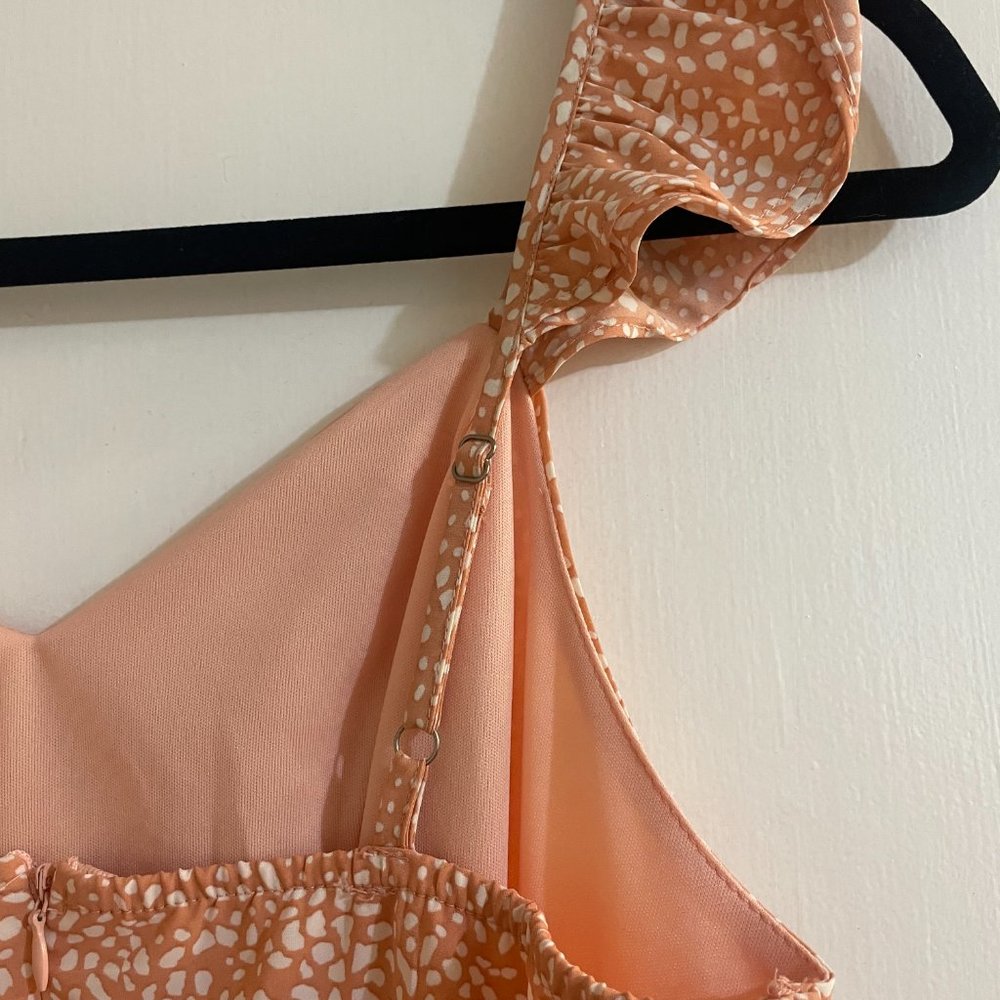 Printed Ruffle Romper - Picture 5 of 6